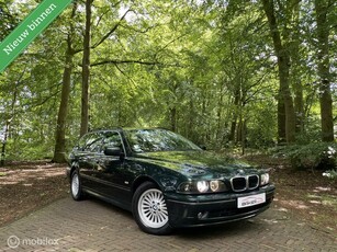 BMW 5-serie Touring 530d Lifestyle Edition / Youngtimer /