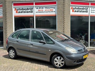 Citroen Xsara Picasso 1.8i-16V Différence 2 - Trekhaak -