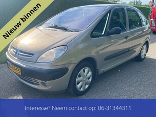 Citroën Xsara Picasso 1.8i-16V Différence 2 (bj 2004)