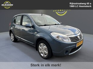 Dacia Sandero 1.6 Lauréate met Airco !!! Unieke km stand