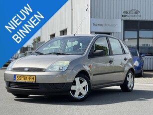 Ford Fiesta 1.25-16V Centennial AFLEVERING MET NIEUWE