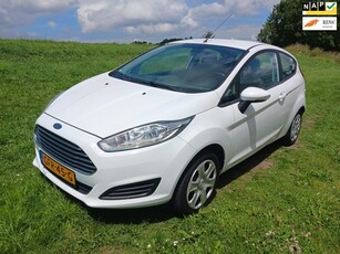 Ford FIESTA 1.25i Airco LED Dagrijverlichting