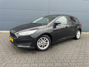 Ford Focus 1.0 Trend cruise / lmv / airco ( nette auto )