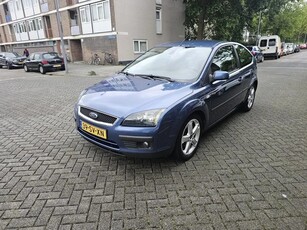 Ford Focus 1.6-16V Futura (bj 2006)