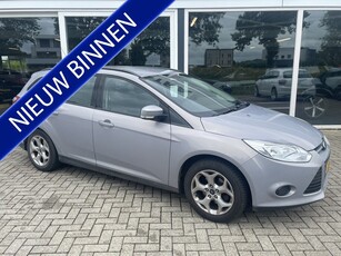 Ford FOCUS Wagon 1.6 TI-VCT 50% deal 3.225,- ACTIE Airco /