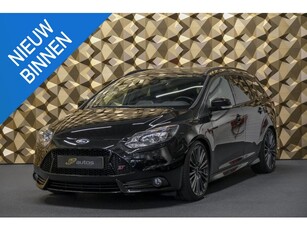 Ford Focus Wagon ST-3 250pk 2.0 EcoBoost NLauto Leder