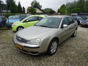 Ford Mondeo 1.8-16V Ambiente, Airco, Trekhaak