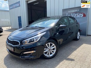 Kia Cee'd 1.4i Dynamic Line / Airco / Stoel en stuur verw.