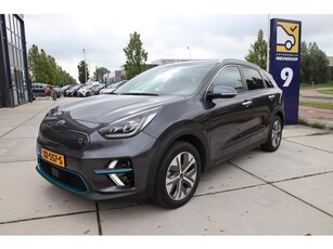 Kia e-Niro ExecutiveLine 64 kWh Groot Navi, Leder, Stoel