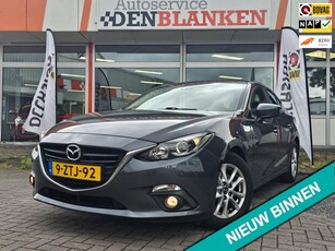 Mazda 3 2.0 Skylease Sedan BJ.2015 / Navi / Airco Ecc /