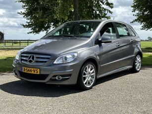 Mercedes-Benz B-Klasse 200 * Airco * Leder * Nw-Type *