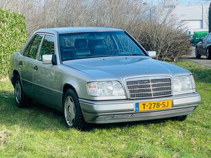 Mercedes-Benz E-klasse 220 Elegance/Automaat/1e Eigennaar uit Frankrijk full History