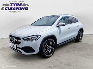 Mercedes GLA-klasse 250e AMG Line plug in Hybride Pano. schuifdak camera carplay