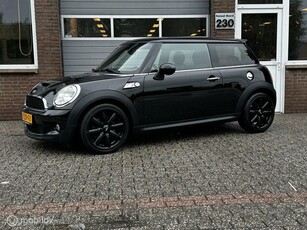 Mini Mini 1.6 Cooper S PANO/XENON/LEDER/AIRCO