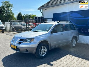 Mitsubishi Outlander 2.0 Comfort / AIRCO / TREKHAAK / NAP!!