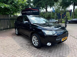 Mitsubishi Outlander 2.0 PHEV Instyle Xenon leder Schuifdak