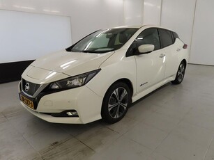 Nissan Leaf TEKNA 40 KWH Leer 360 camera ProPilot