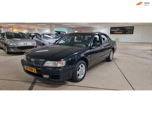 Nissan Maxima QX 2.0 V6 SE 133.000dkm!! Zeer netjes. Automaat!