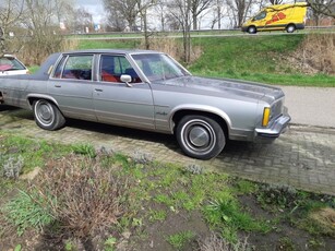 Oldsmobile 98 5.7 De Luxe Brougham APK STEEKPROEF