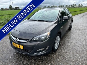 Opel Astra 1.4 Turbo Cosmo Airco/Pdc/trekhaak enz