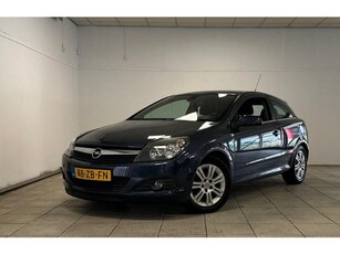 Opel Astra GTC 1.6 Executive / CRUISE / CLIMA / LM VELGEN