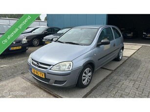 Opel Corsa 1.0-12V Essentia door inruil verkregen zo mee