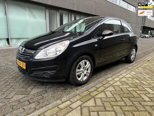 Opel Corsa 1.2 Essentia AUTOMAAT AIRCO BJ 1-2007 APK 3-2025