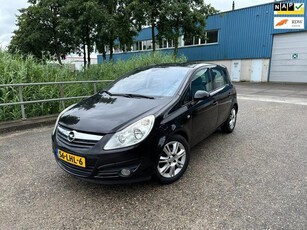 Opel Corsa 1.4-16V Cosmo Airco! LM velgen! 5 deurs 2010 NAP!