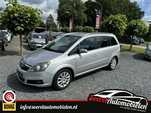 Opel Zafira 2.2 Cosmo, 7 persoons half leer ond aanwezig