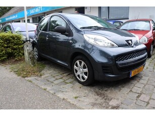 Peugeot 107 1.0-12V XR 5 drs met airco , apk tot 18-8-2025