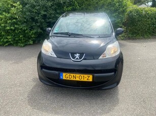 Peugeot 107 1.0-12V XS airco !! nieuwe apk !!