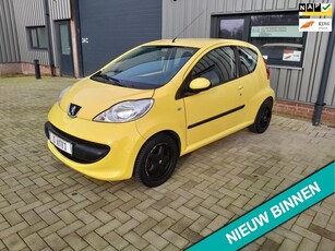 Peugeot 107 1.0-12V XS TOPSTAAT ACTIE WEEK € 1695,00