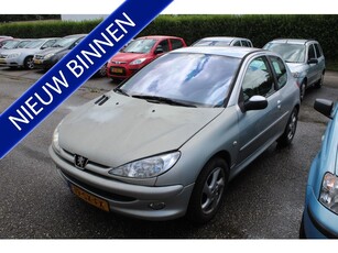 Peugeot 206 1.4-16V Quiksilver