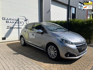 Peugeot 208 1.2 PureTech Allure, Panoramadak, Navigatie