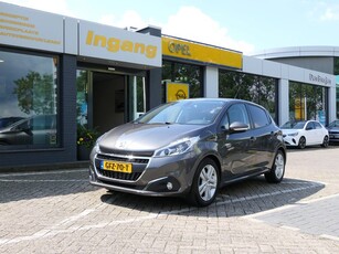 Peugeot 208 1.2 PureTech Signature Panoramadak