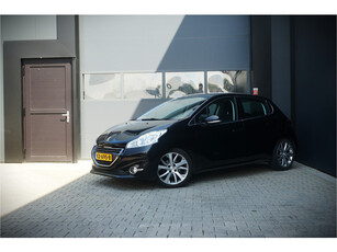 Peugeot 208 1.6 VTi Intuïtive | Navigatie | Parkeersensoren Achter | Cruise Control | Panoramadak | Climate Control | 2 Sleutels | LM. Velgen