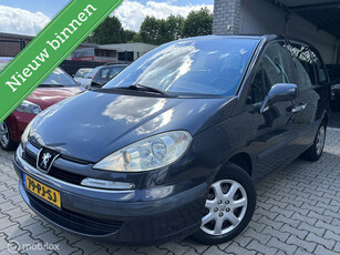 Peugeot 807 2.2 ST Premium / 6 Persoons / Airco/Zeer netjes!