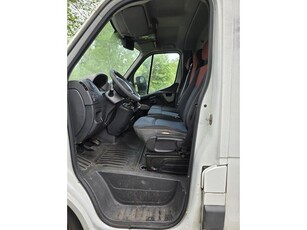 Renault Master T35 2.3 dCi L4H3 DL