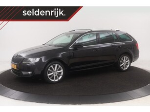 Skoda Octavia 1.6 TDI Elegance DSG Stoelverwarming