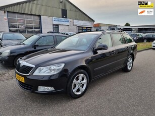 Skoda Octavia Combi 1.2 TSI 6-Bak Elegance Clima! Bj:2012