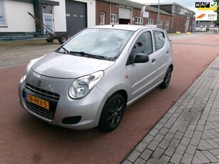 Suzuki Alto gereserveerd