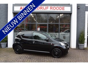 Toyota Aygo 1.0-12V 5Drs Black Line NIEUW STAAT,AIRCO!