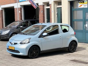 Toyota Aygo 1.0-12V-elek ramen-1 jaar apk