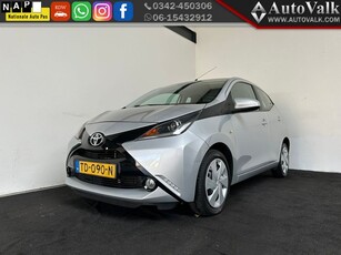 Toyota Aygo 1.0 VVT-i x-clusiv. Automaat! (bj 2015)