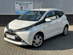 Toyota Aygo 1.0 VVT-i x-play | Blue-tooth | Camera | Cruise control |