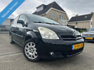 Toyota Corolla Verso 1.8 VVT-i Luna