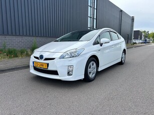 Toyota Prius 1.8 Executive Pano/Navi/Camera/Bleutooth