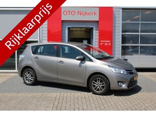 Toyota Verso 1.8 VVT-i Aspiration (bj 2015)