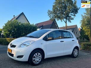 Toyota Yaris 1.0 VVTi Exclusive 82.000 km NL-AUTO-NAP.