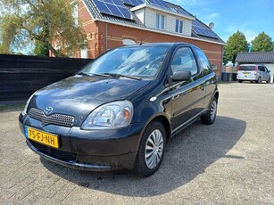 Toyota Yaris 1.3-16V VVT-i Luna